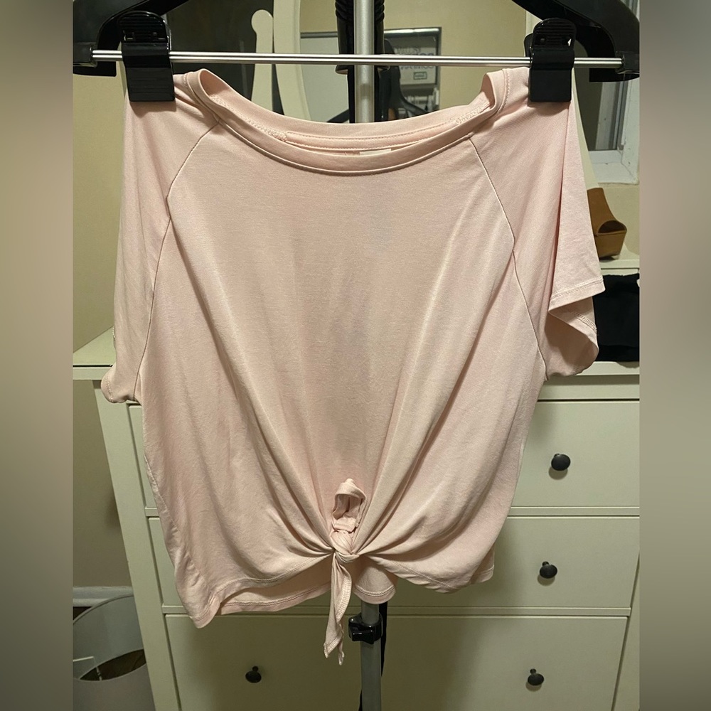 3/$15 Joylab Pink Tshirt Tie Front - Size medium